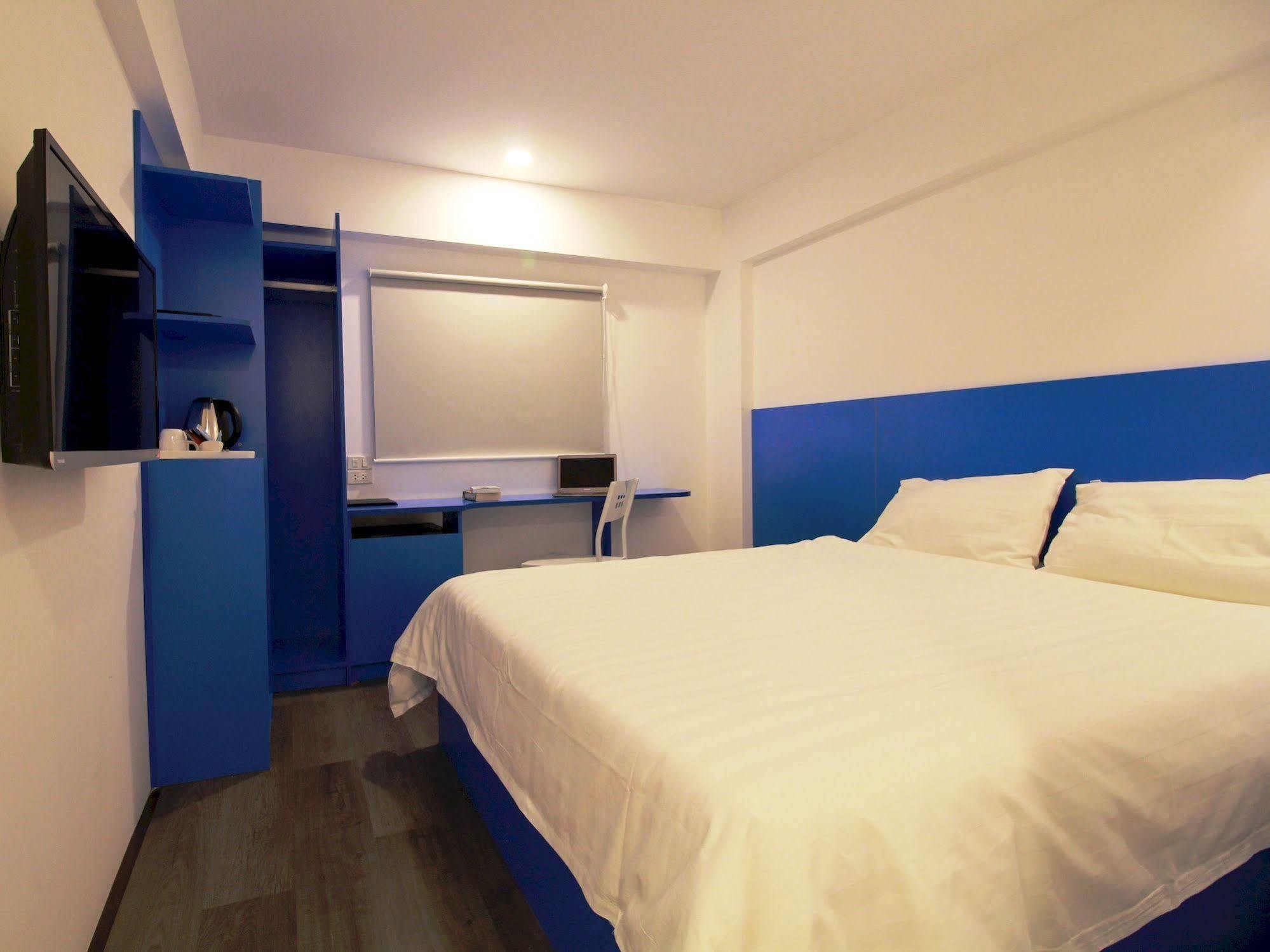 Emis Hotel Phu Quoc Exterior photo