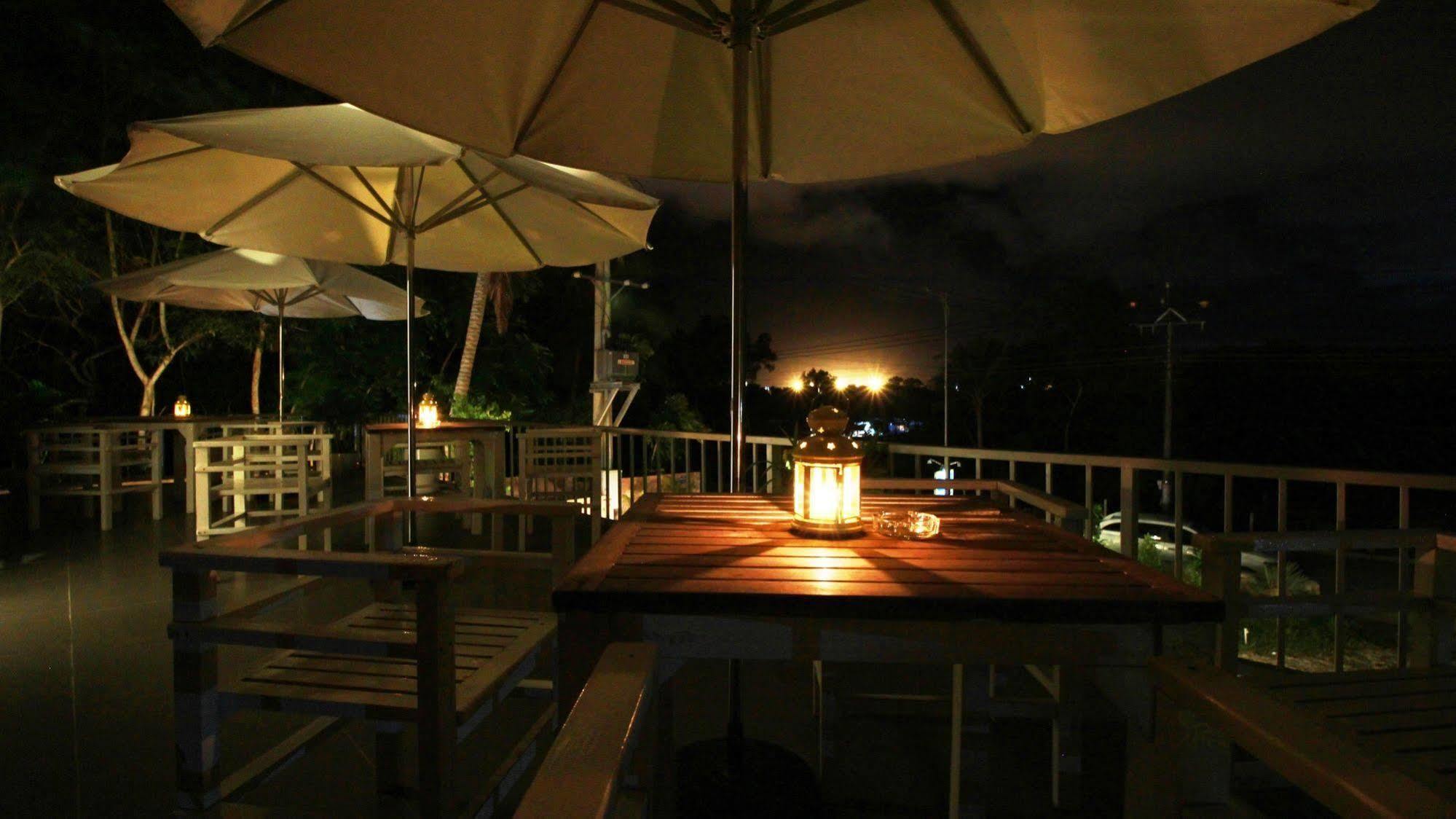 Emis Hotel Phu Quoc Exterior photo