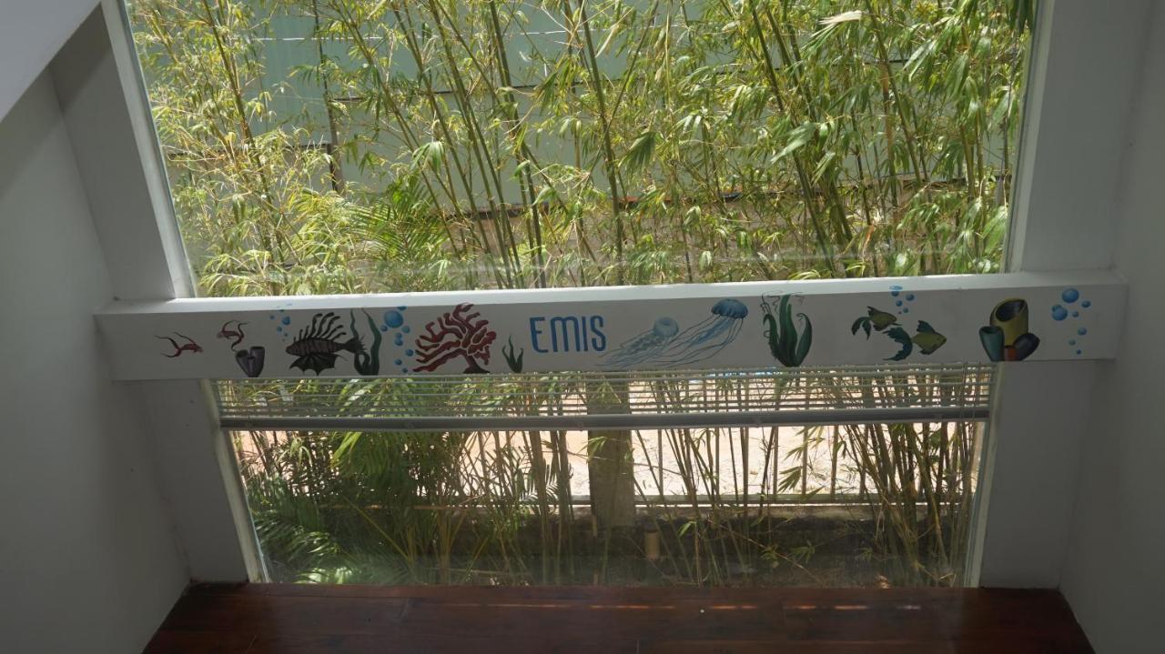 Emis Hotel Phu Quoc Exterior photo